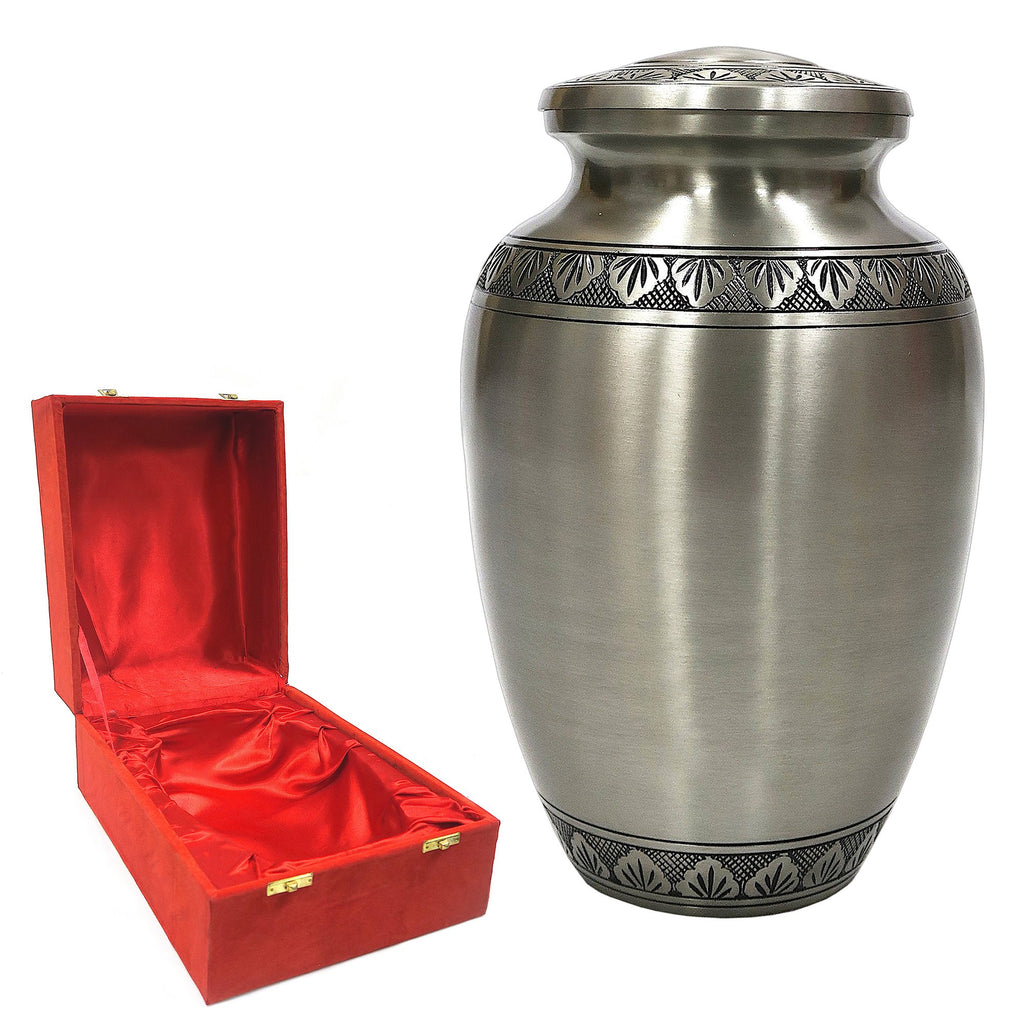 BR 67601 - Brass Urn In Velvet Box