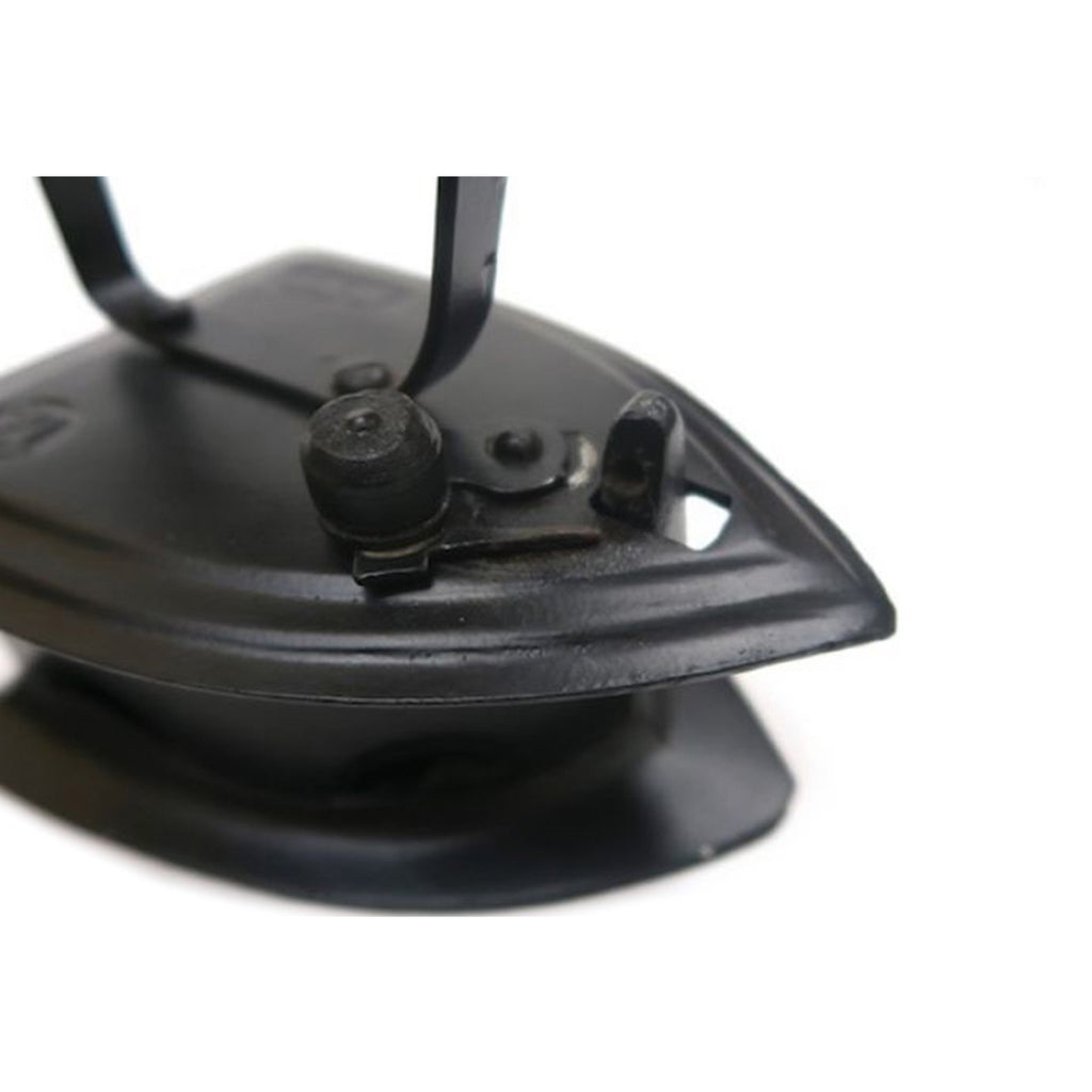 IR 8015 - Vintage Iron with wood handle